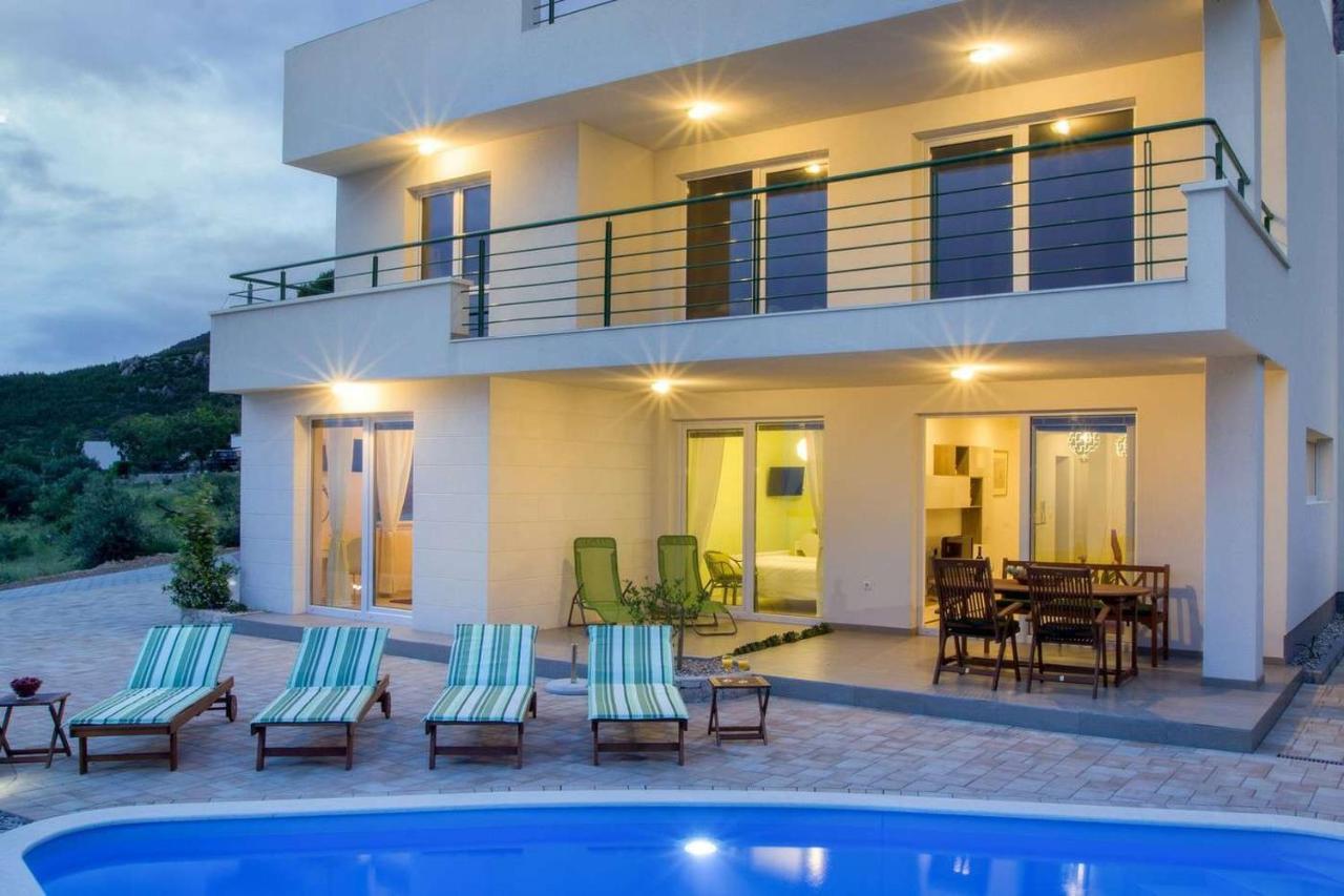 Lux Apartment Sandra Makarska Eksteriør bilde